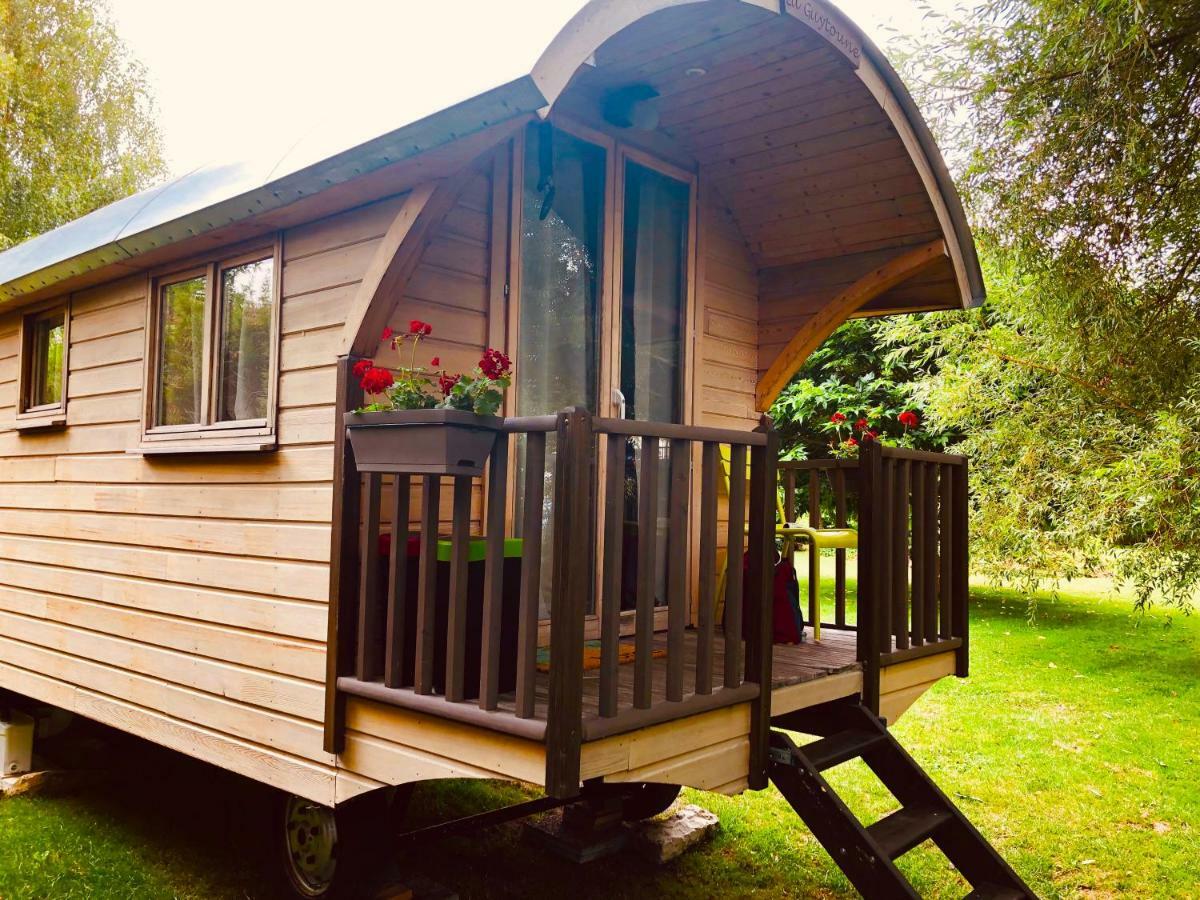 Millygite Chalet-On-Wheels By The River 외부 사진